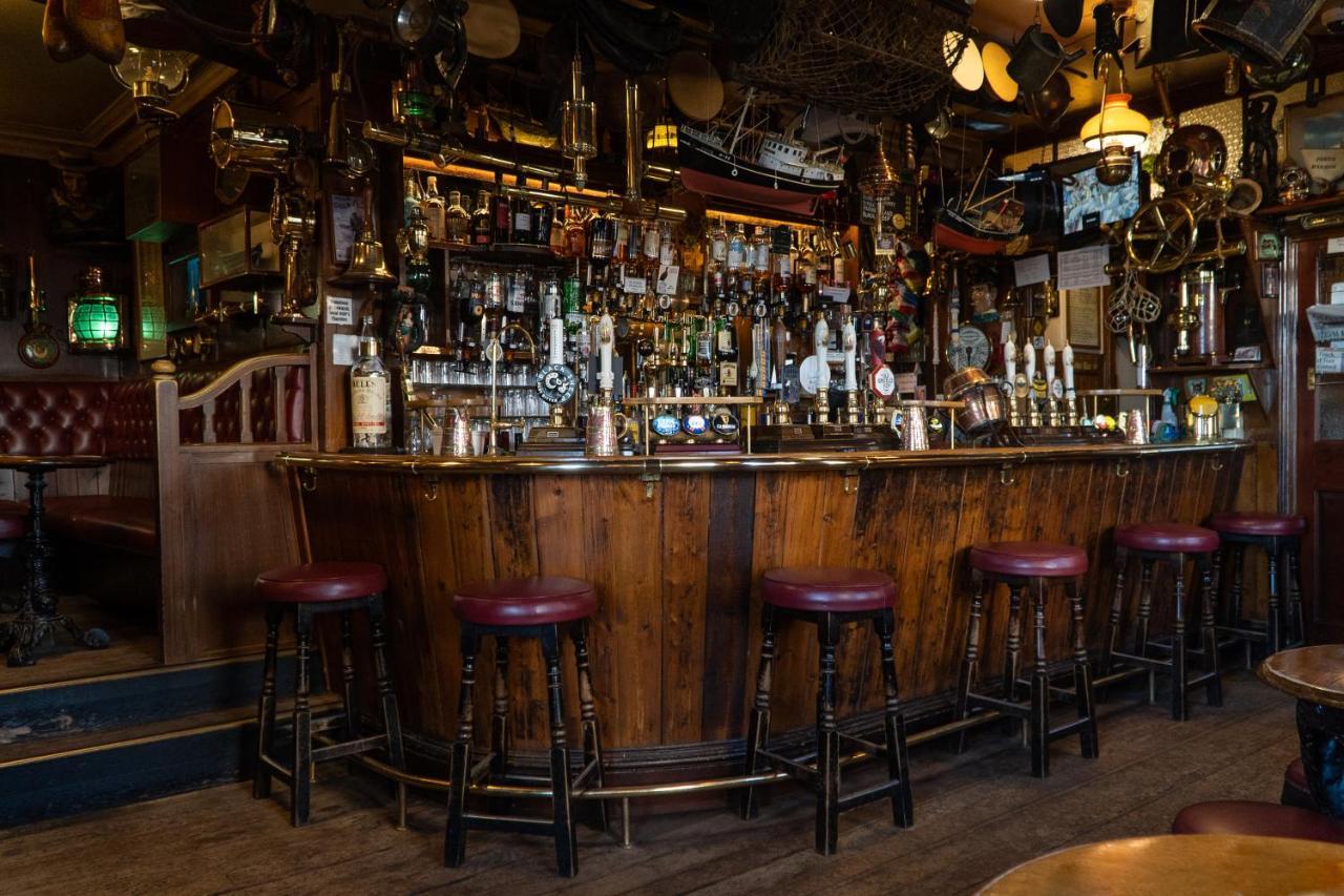 The Olde Ship Inn Seahouses Exteriér fotografie