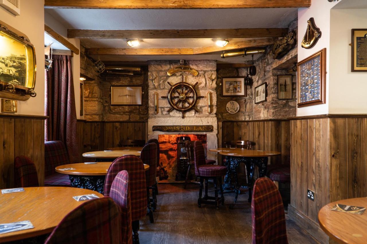 The Olde Ship Inn Seahouses Exteriér fotografie