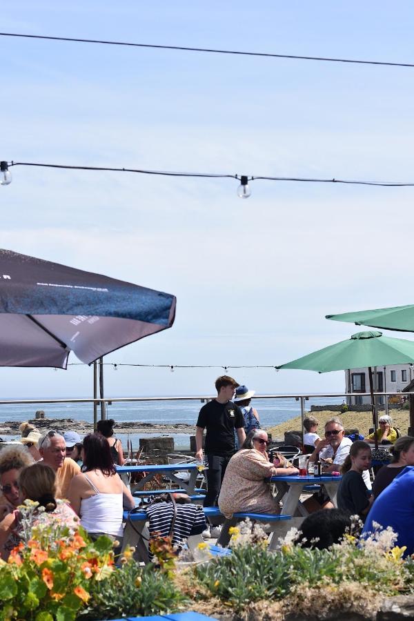 The Olde Ship Inn Seahouses Exteriér fotografie