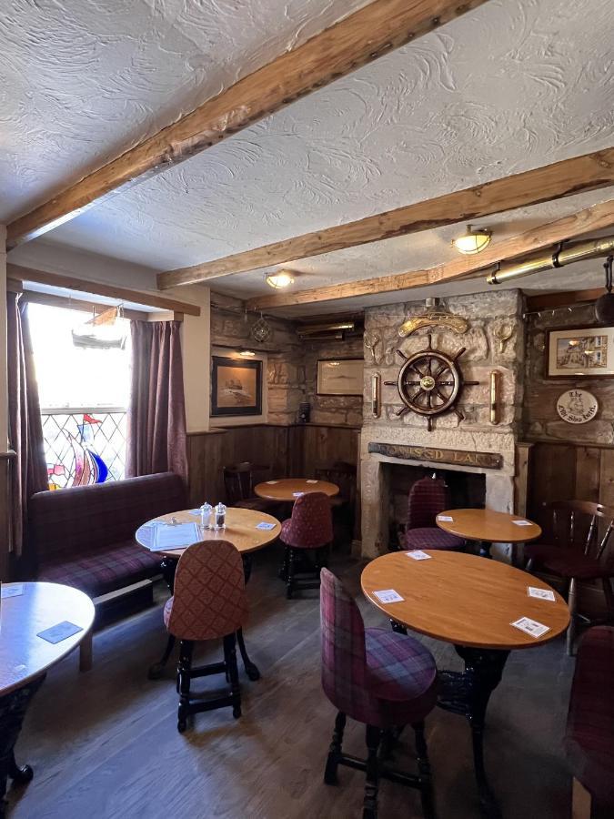 The Olde Ship Inn Seahouses Exteriér fotografie